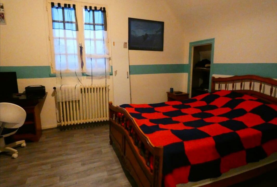 22058-1033566-12062025-121048-7