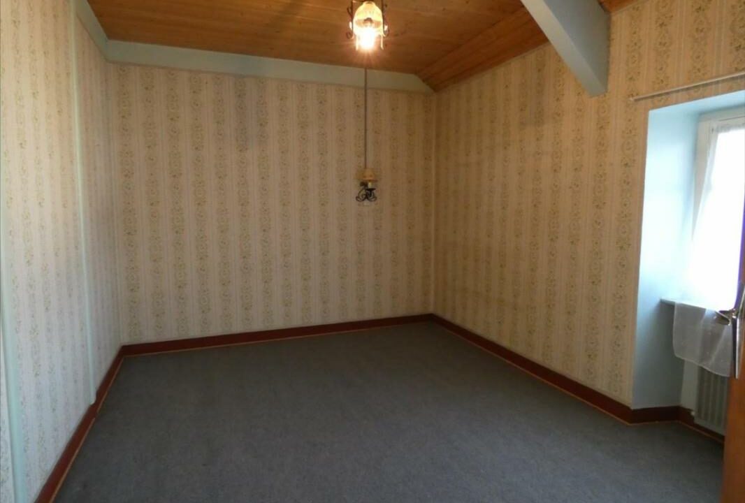 22058-1076867-12062025-121058-9