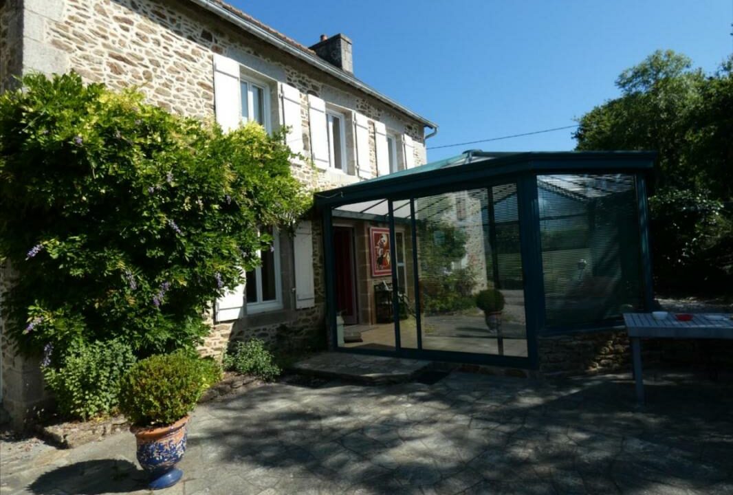 22058-1085312-12092025-123305-2